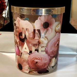 NWOT Beautiful Candle White Casmere